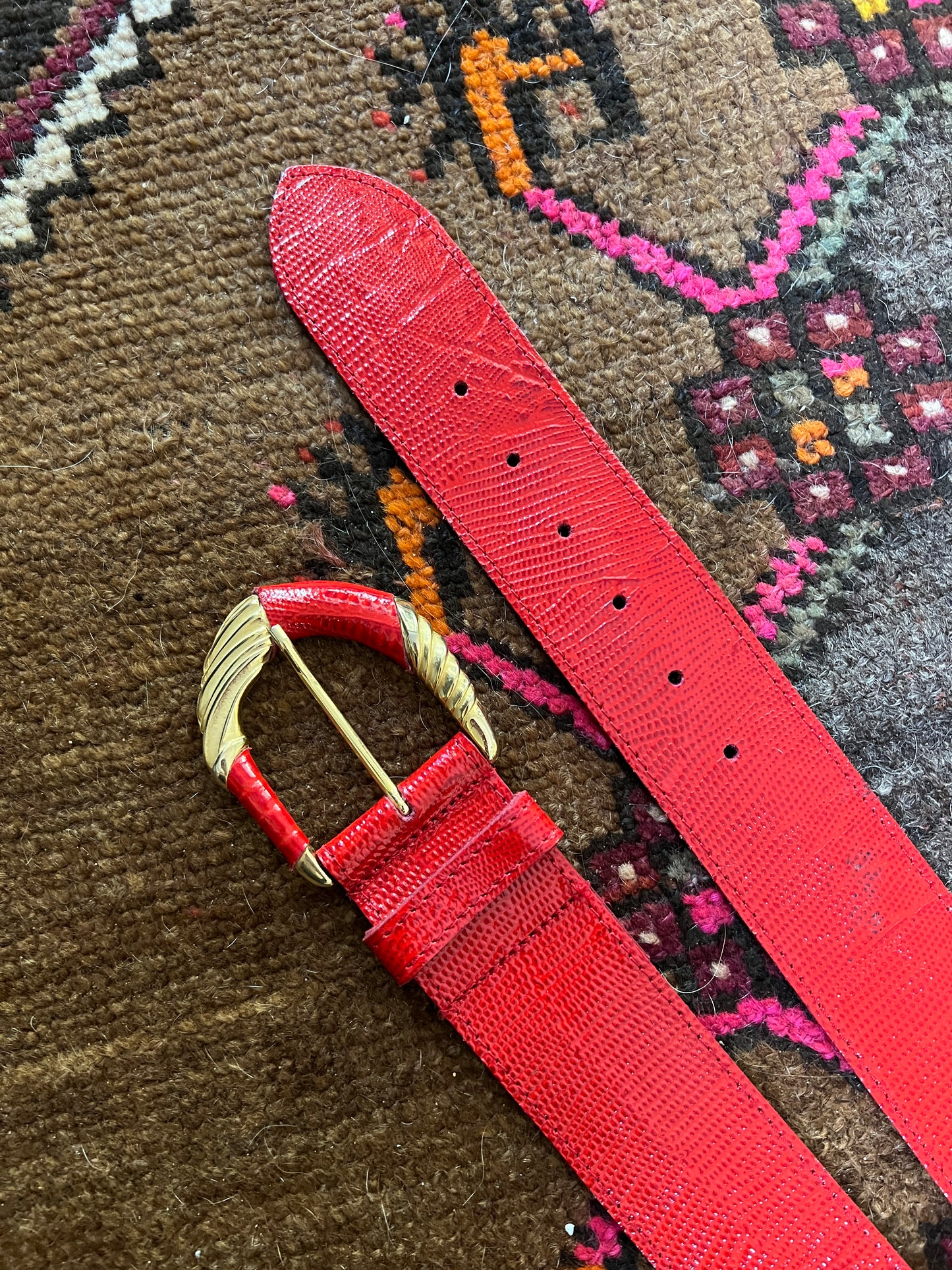 VINTAGE 70's Red & Gold Leather Belt 6-10