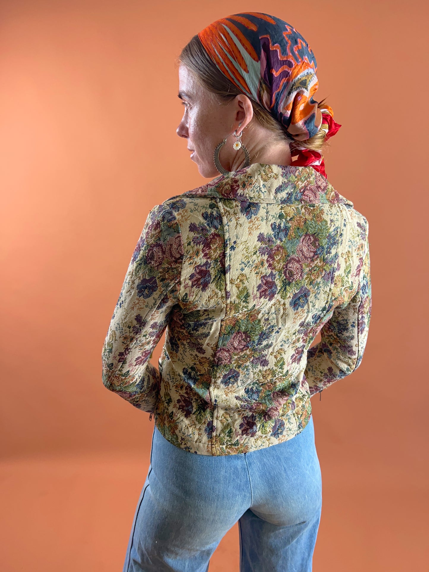 VINTAGE 90's/Y2K Tapestry Jacket 6