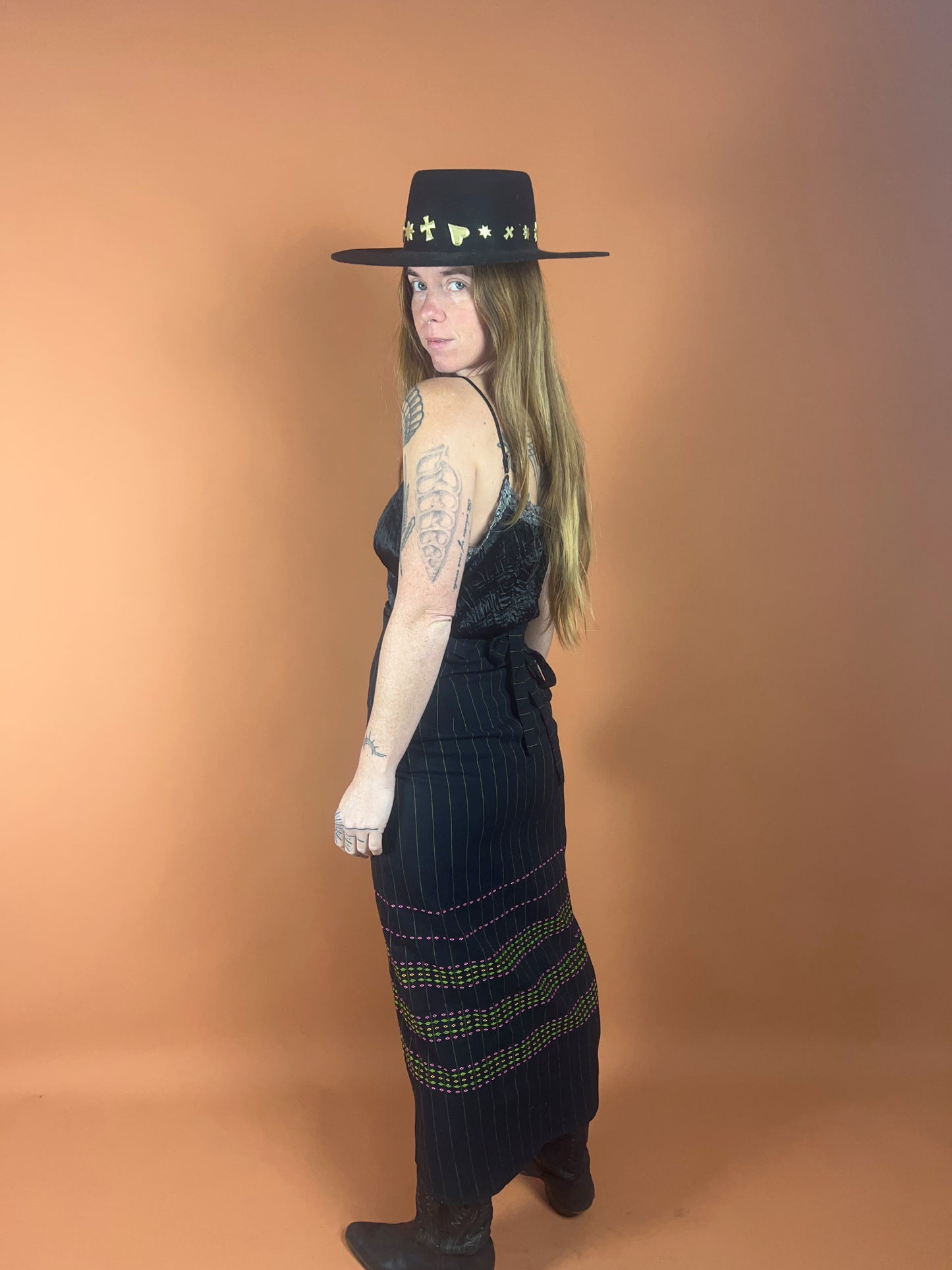VTG 80's Embroidered Wrap Skirt Free Size