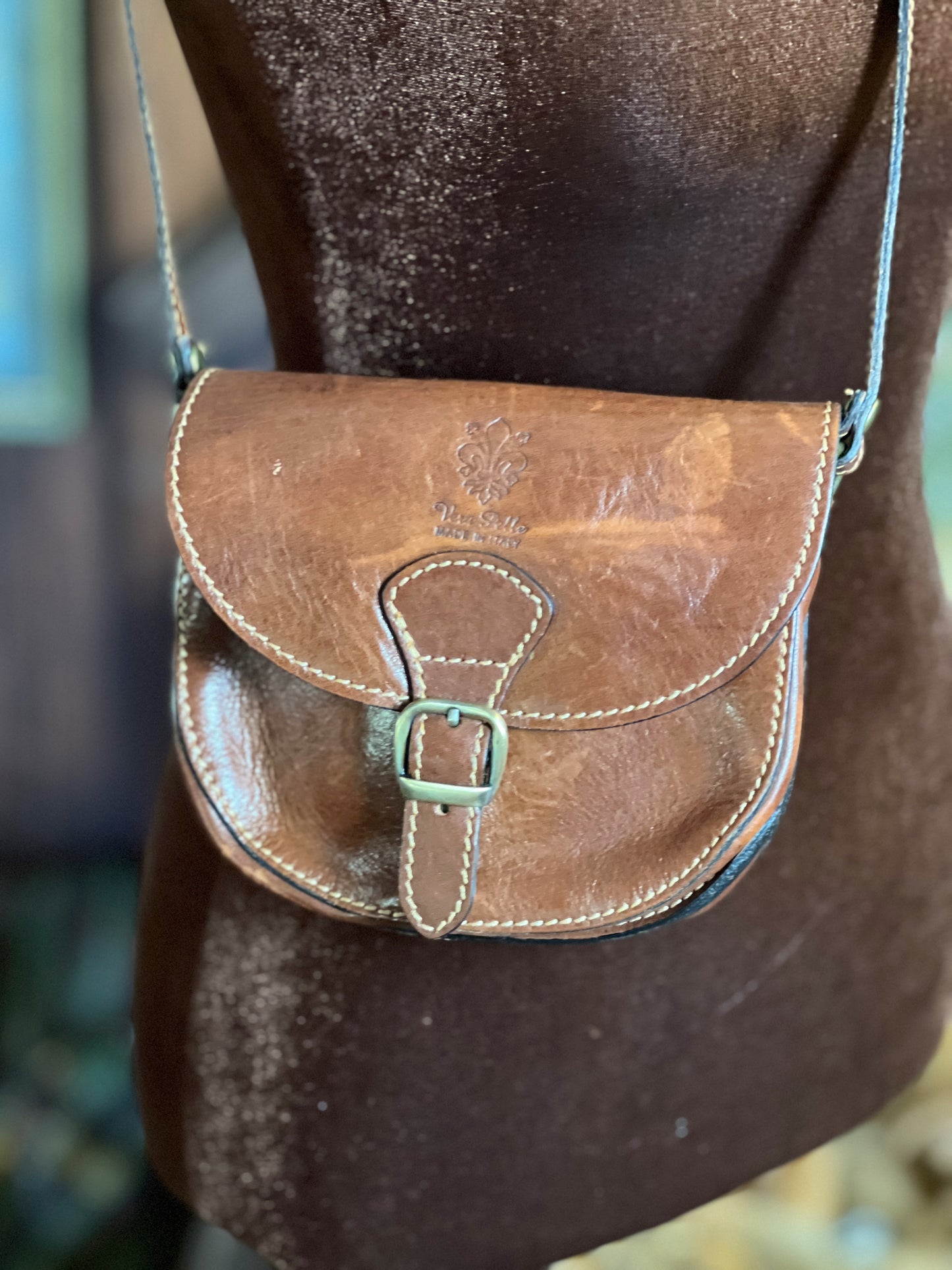 VTG 70’s Leather Buckle Shoulder Bag