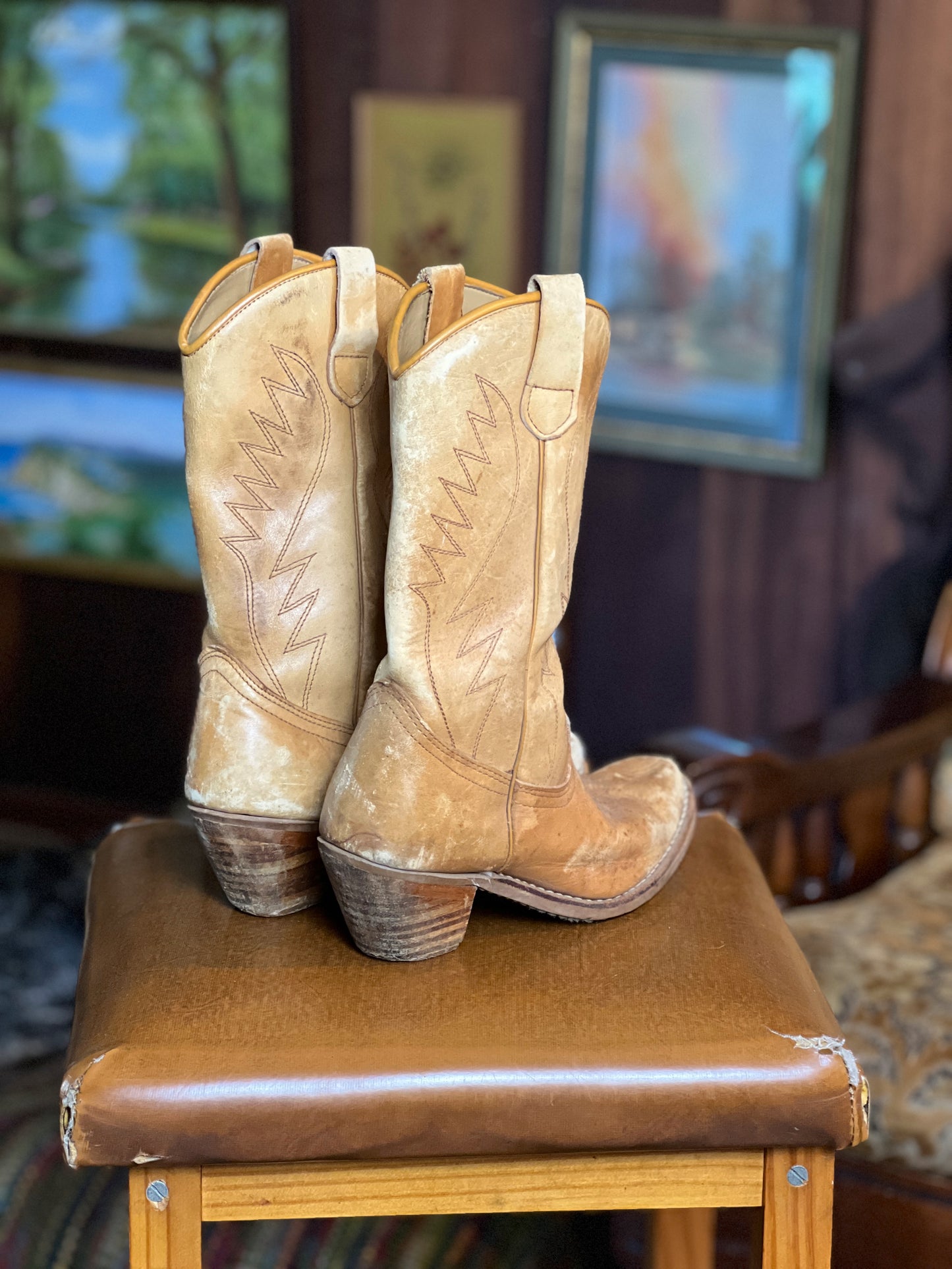 VTG 80’s Cowboy Boots 38