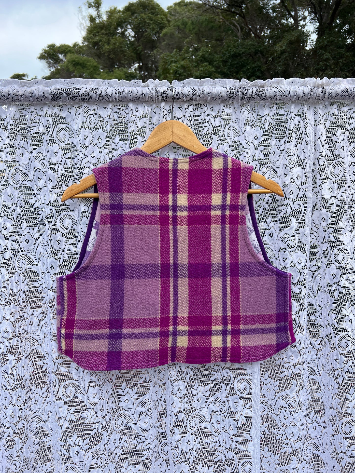 SECOND SHINE SLOW FASHION Reversible Vintage Wool Blanket & Floral Flannel Sheet Vest 12