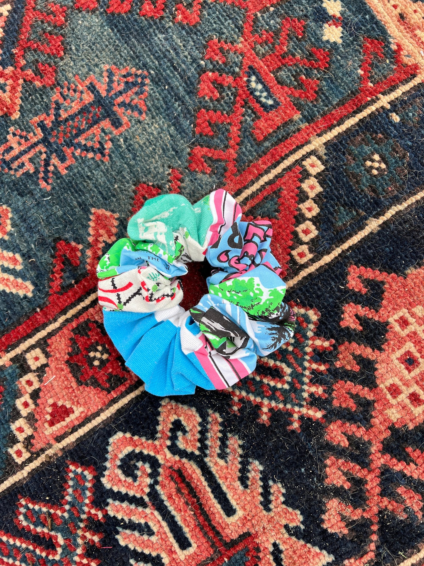 SECOND SHINE SLOW FASHION Up-cycled Scrunchie Medium