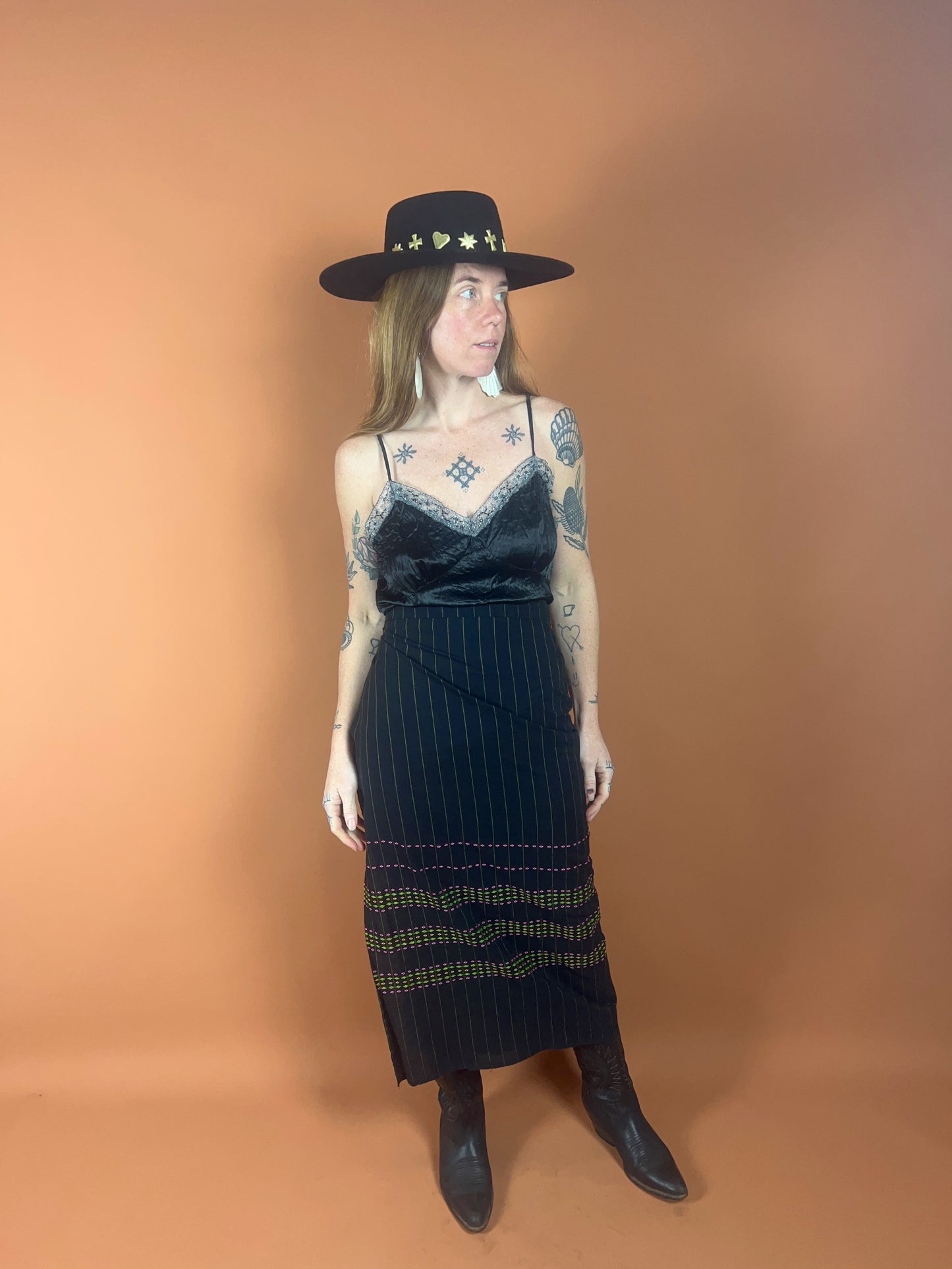 VTG 80's Embroidered Wrap Skirt Free Size