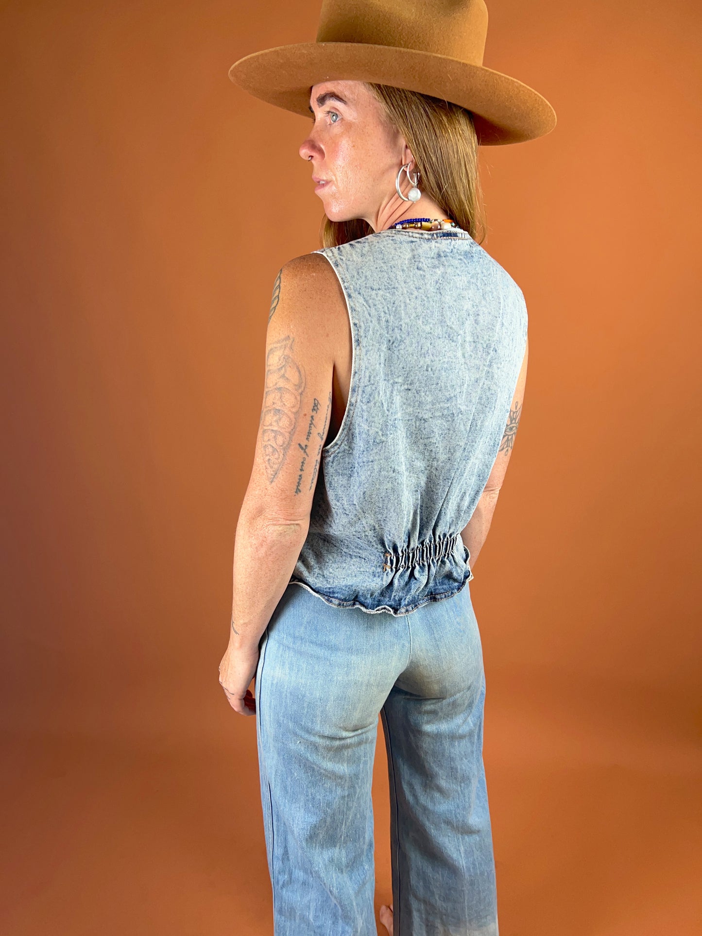 VINTAGE 70’s Denim Floral Vest 10