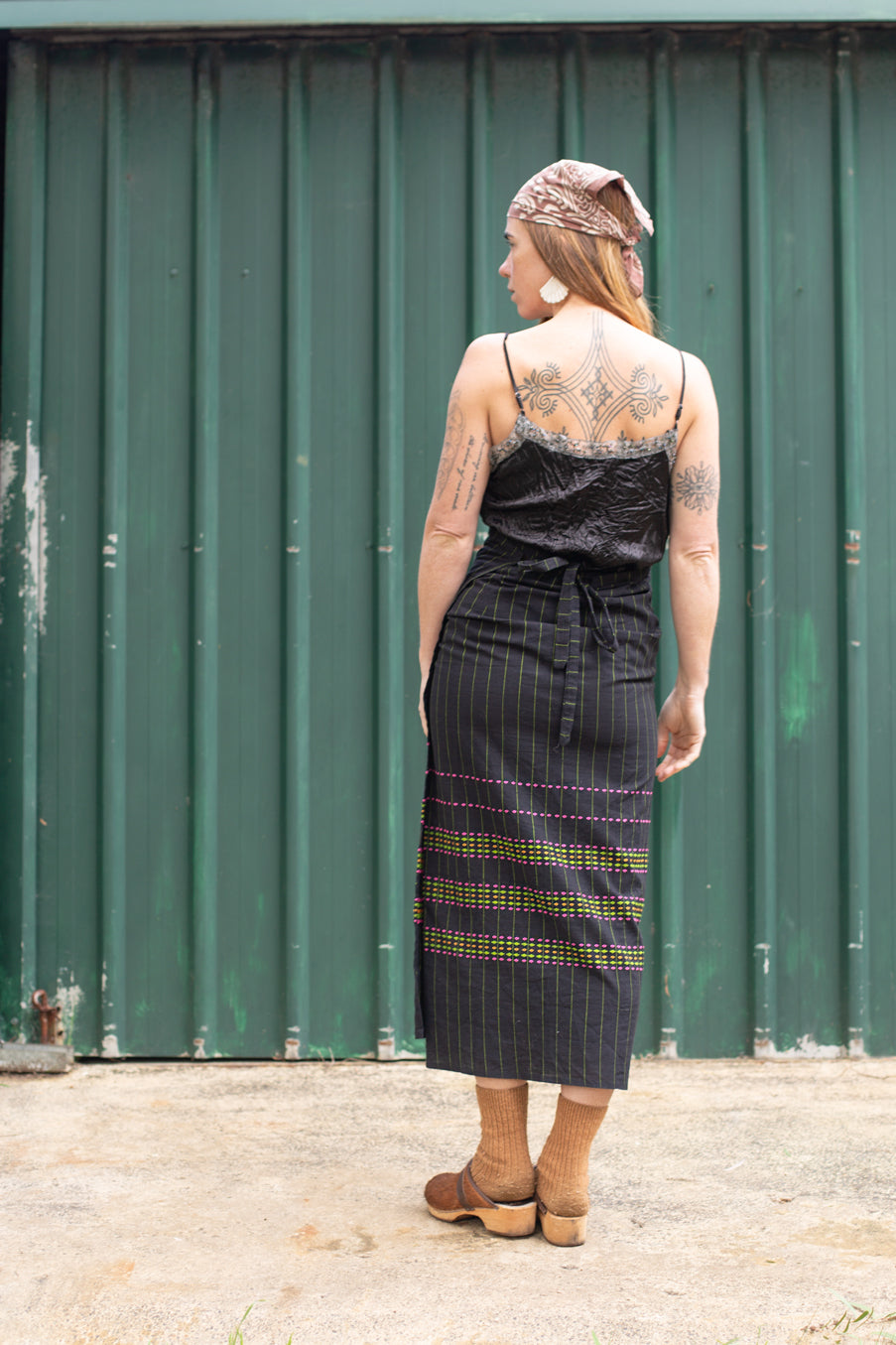 VTG 80's Embroidered Wrap Skirt Free Size