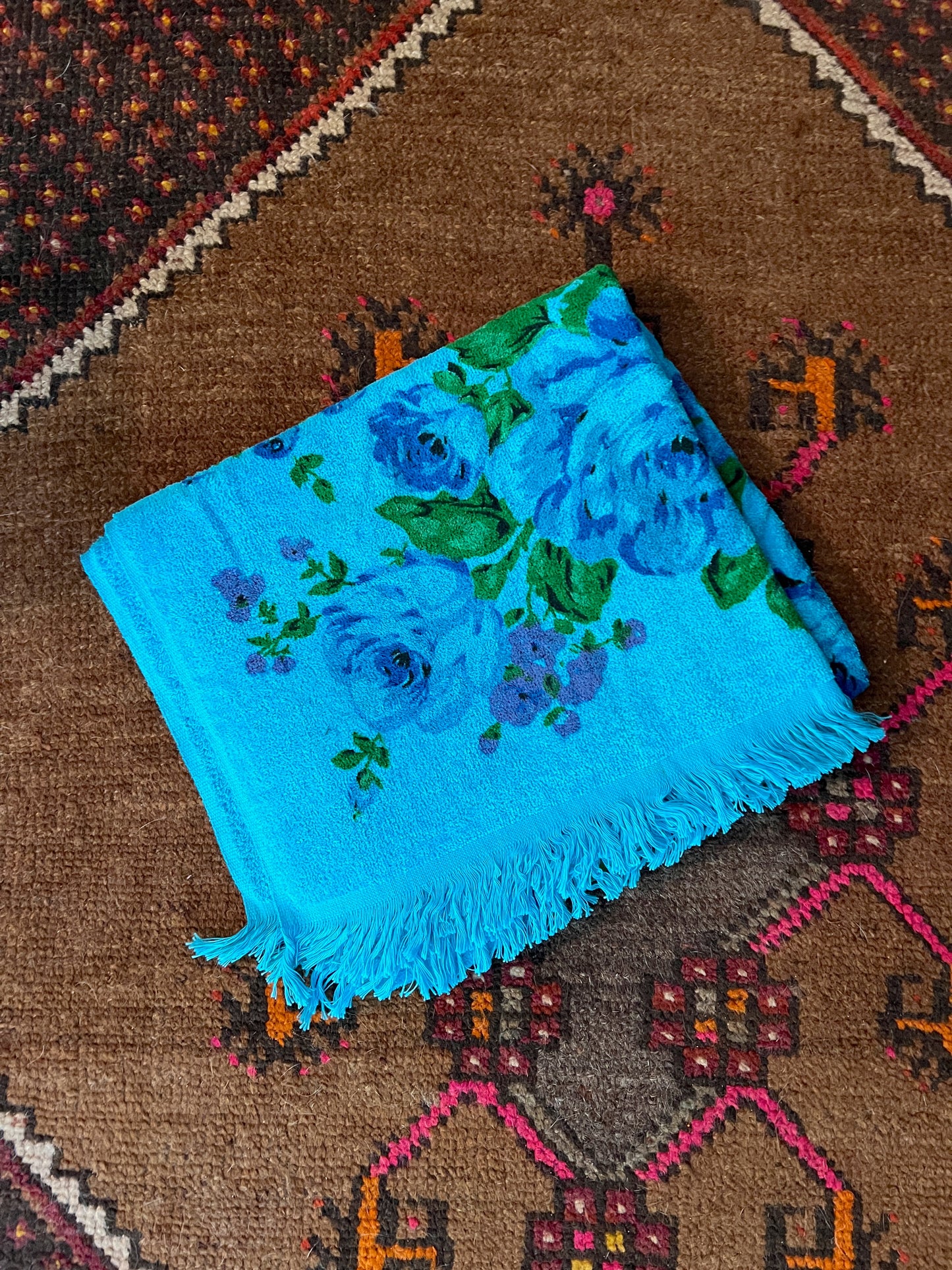 VINTAGE 60's Blue Floral Towel