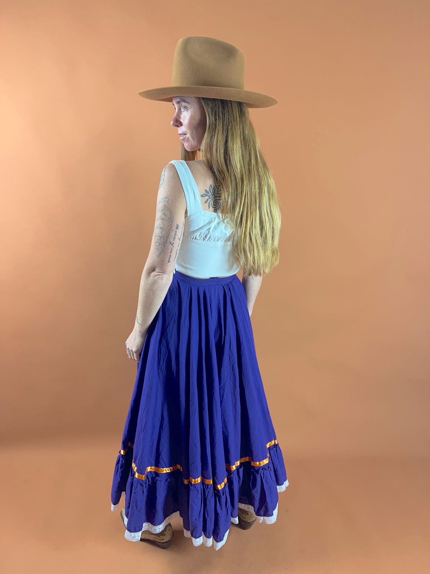 VINTAGE 70's Mexican Cotton & Lace Skirt 6