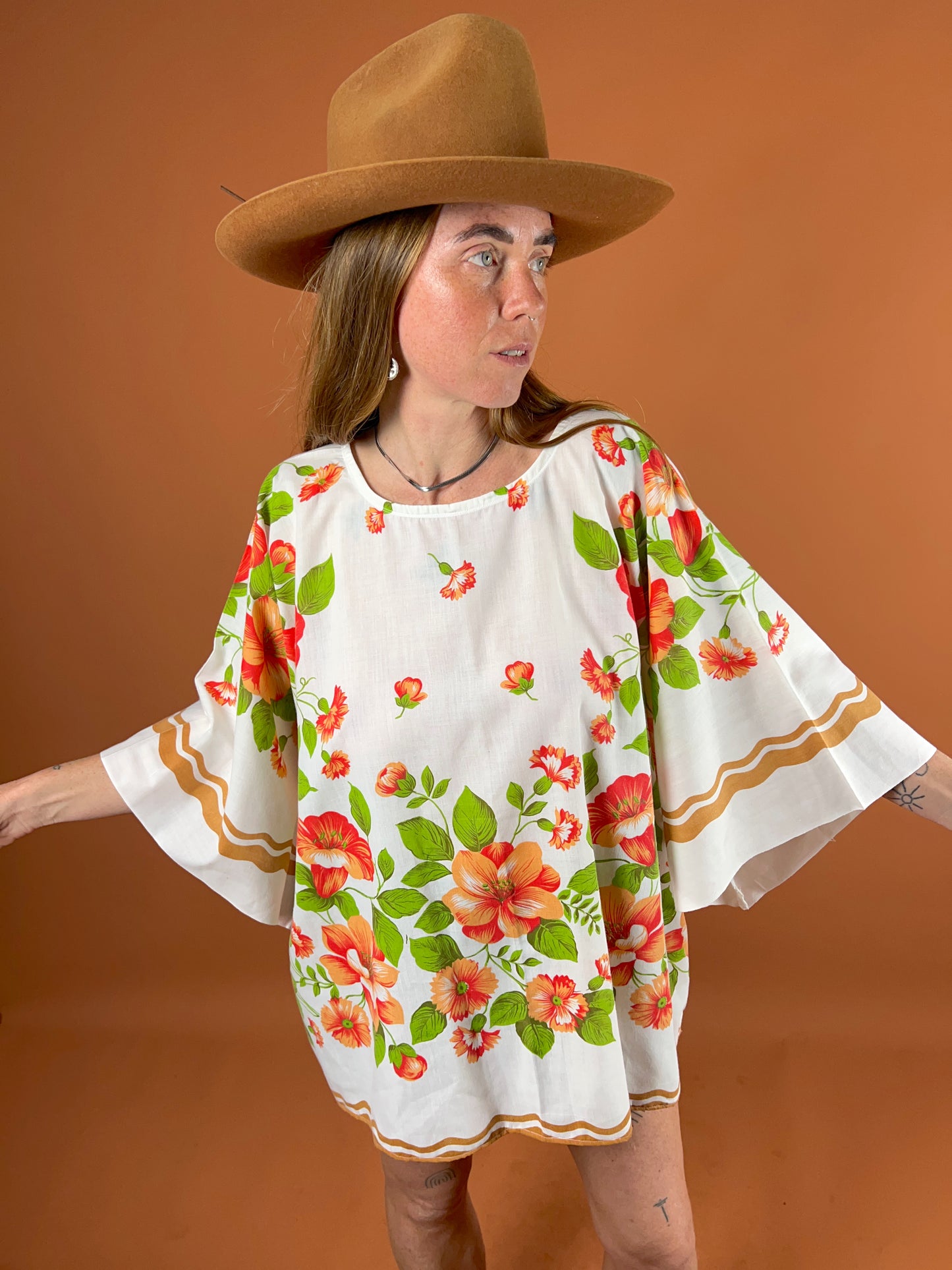 SECOND LOVE SLOW FASHION Vintage Upcycled Tablecloth Tunic OS