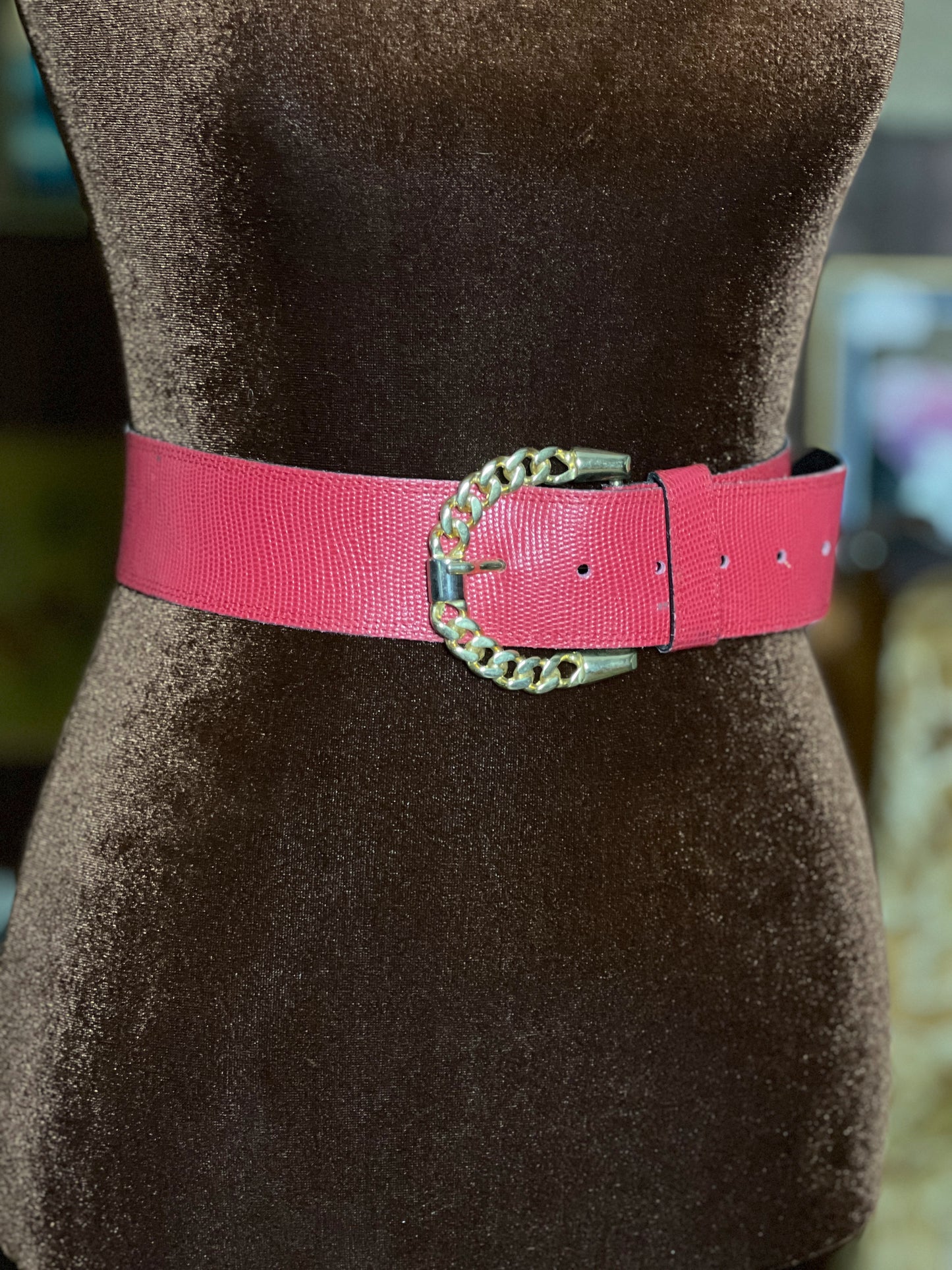 VTG 80’s Big Buckle Red Leather Belt 8-12
