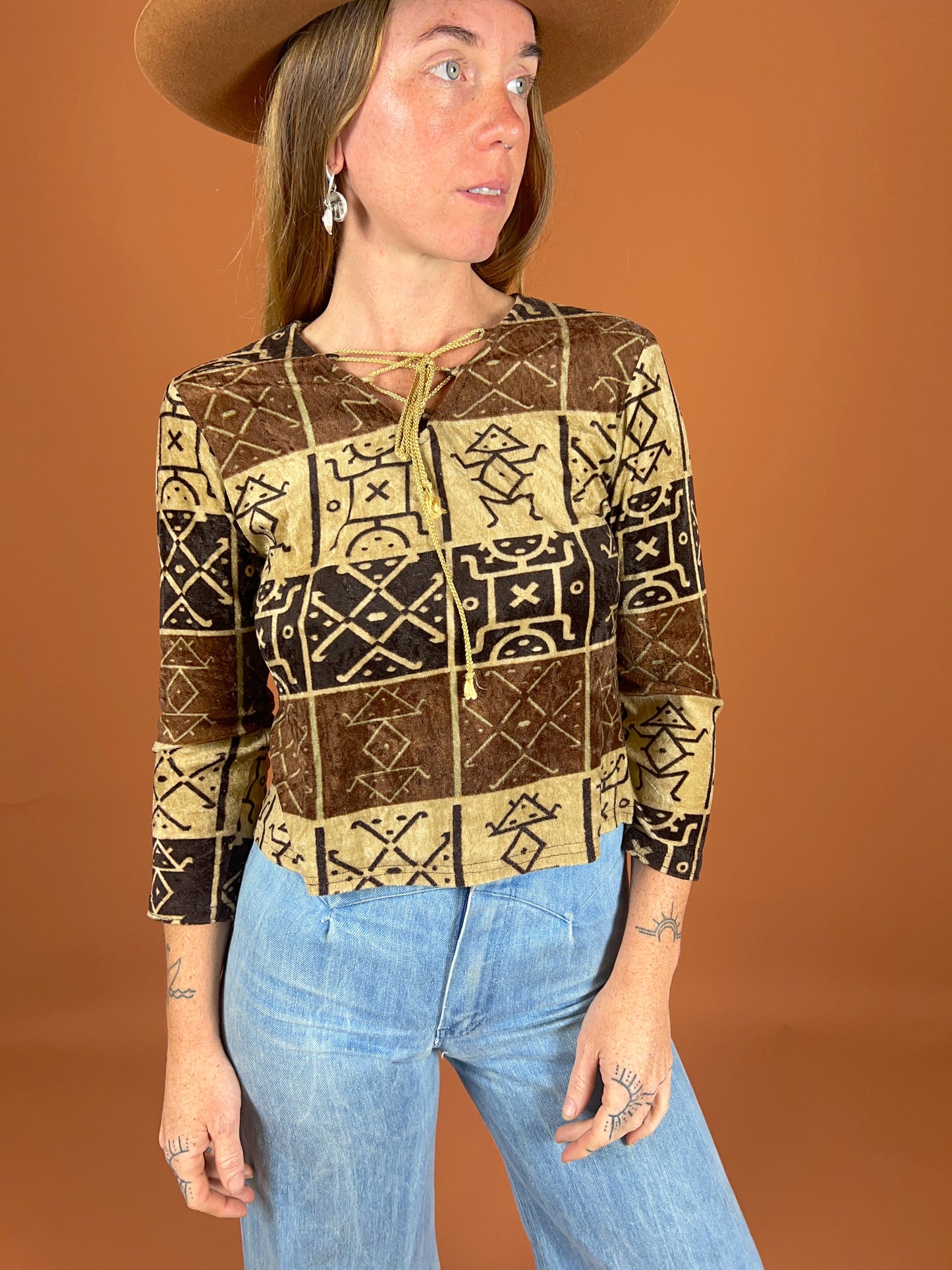 VINTAGE 80's/90's Aztec Velvet Long Sleeve Top 8