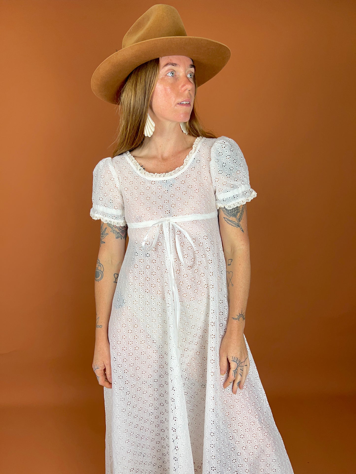 VINTAGE 60's Lace Dress 8-10