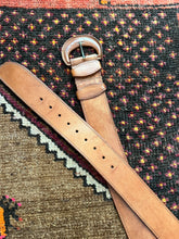 Load image into Gallery viewer, VTG 60&#39;s/70&#39;s Tan Brown Leather Belt 12-16