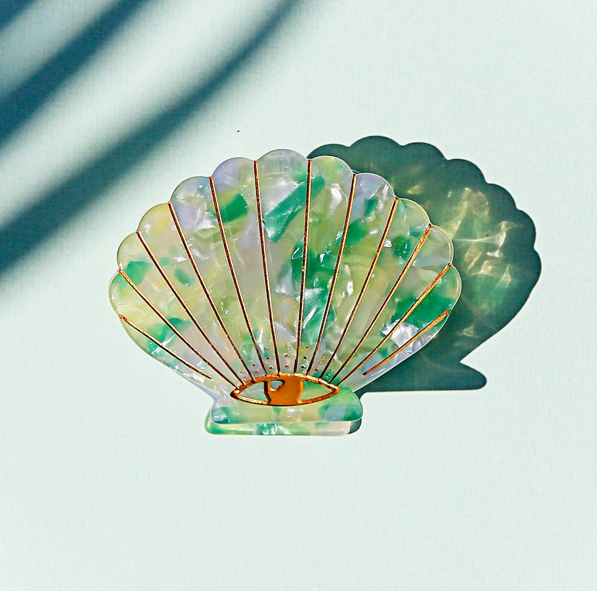 KINGSTON JEWELLERY Green Mix Shell Mini Clip