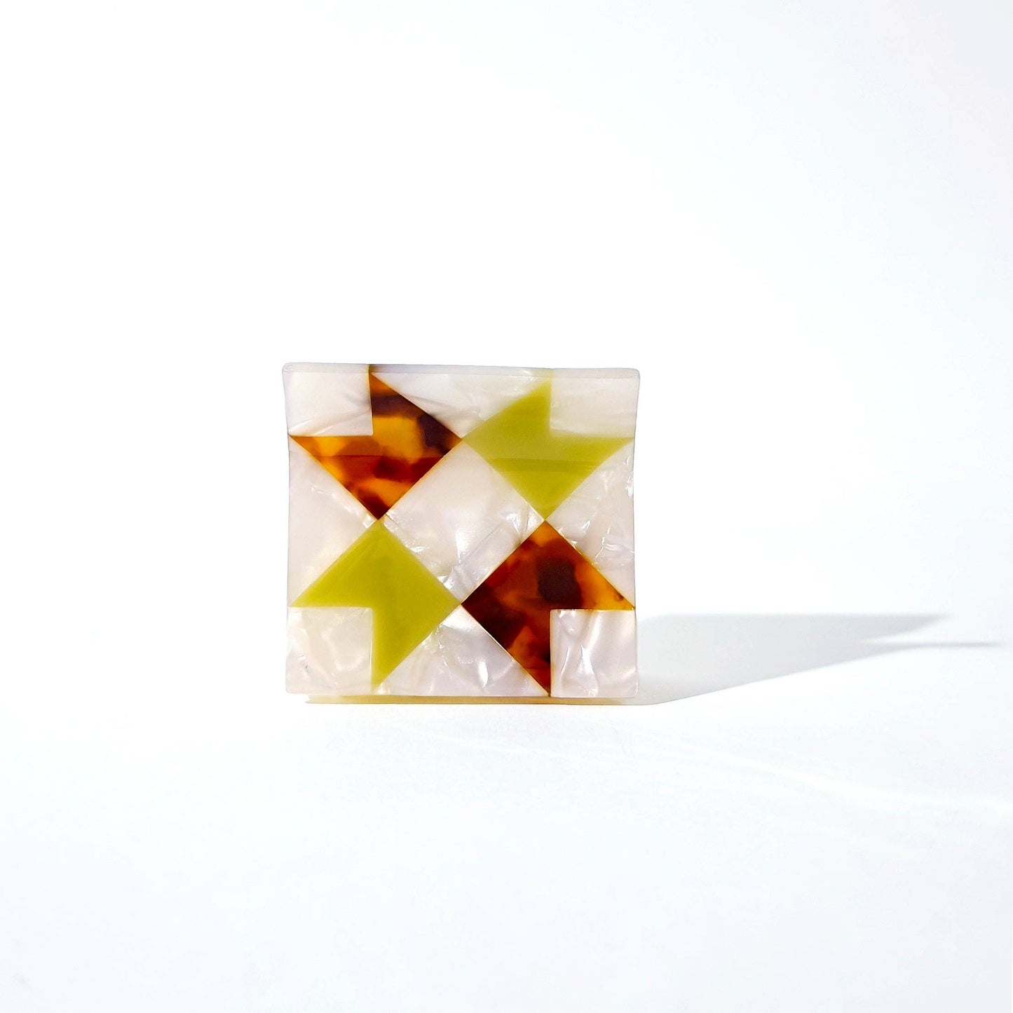 HEY RICOCHET Ribbon Quilt Claw: Large