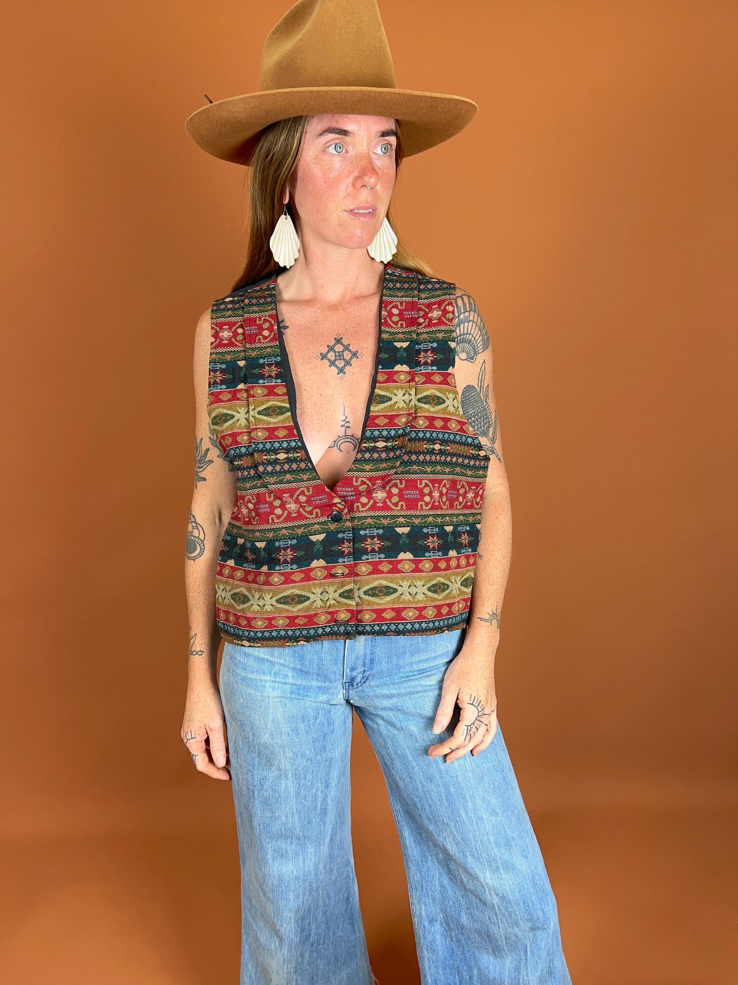 VINTAGE 70s Tapestry Vest 16