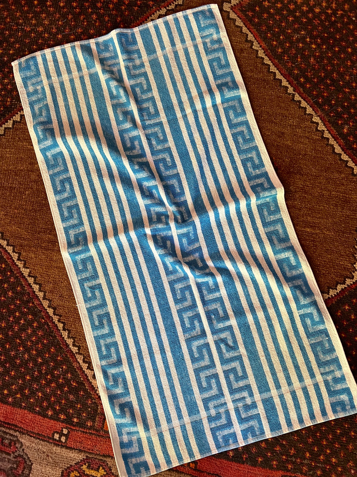 VINTAGE 70's Stripe Towel