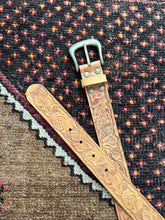 Load image into Gallery viewer, VTG 70&#39;s Tooled Brown Leather Belt 12-14