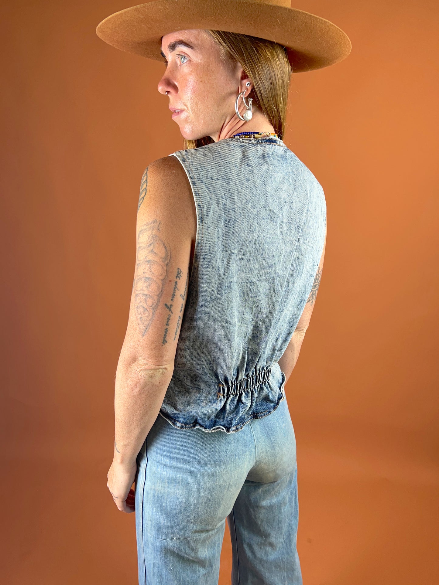 VINTAGE 70’s Denim Floral Vest 10