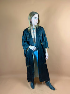 VTG 80's Dragon Embroidered Kimono OS