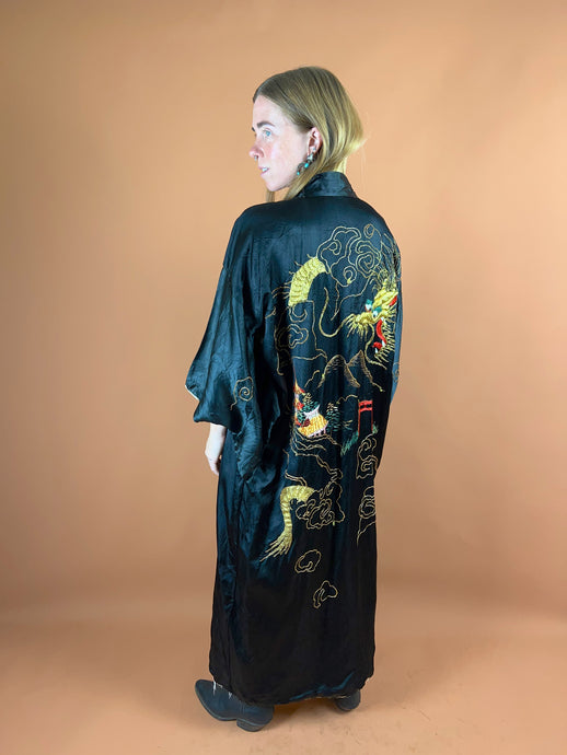 VTG 80's Dragon Embroidered Kimono OS