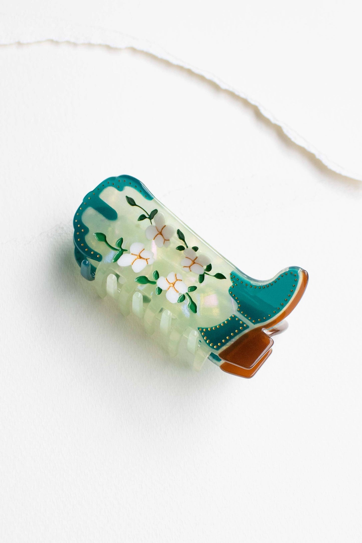 TIPOLOGY Magnolia Blossoms Western Boots Claw Clip: Lime