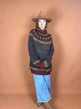 Load image into Gallery viewer, VTG 60&#39;s/70&#39;s Scandinavian Hand Made Knit Wool Jumper 12-14