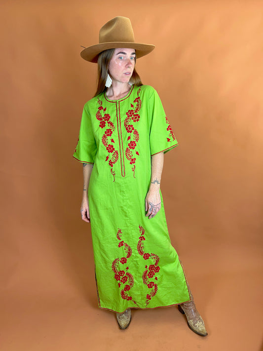 VINTAGE 70’s/80’s Embroidered Maxi Dress 10-12