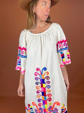 Load image into Gallery viewer, VTG 70&#39;s/80&#39;s Cotton Bright Embroidered Maxi Dress 14