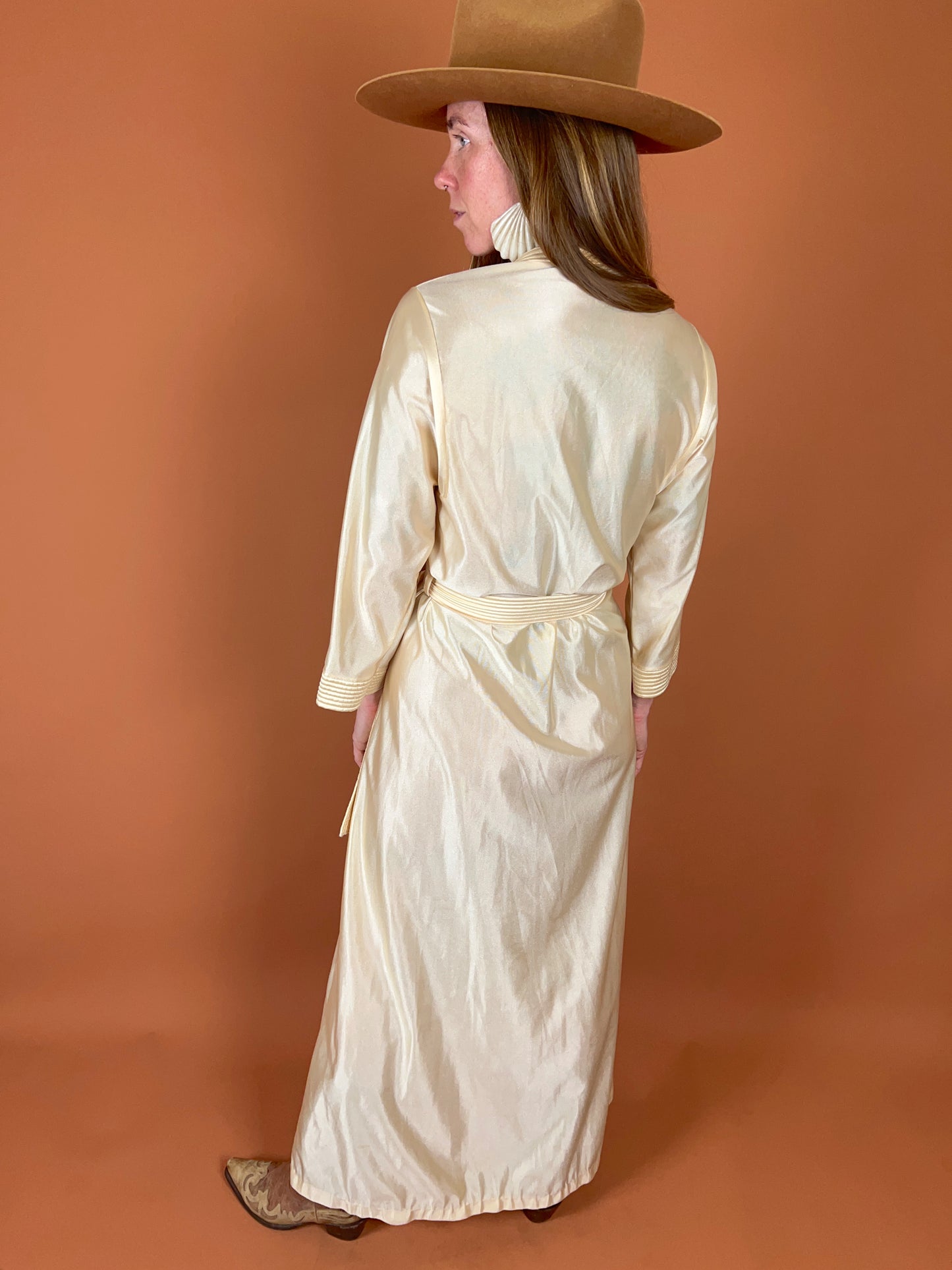 VINTAGE 70's Satin Robe OS