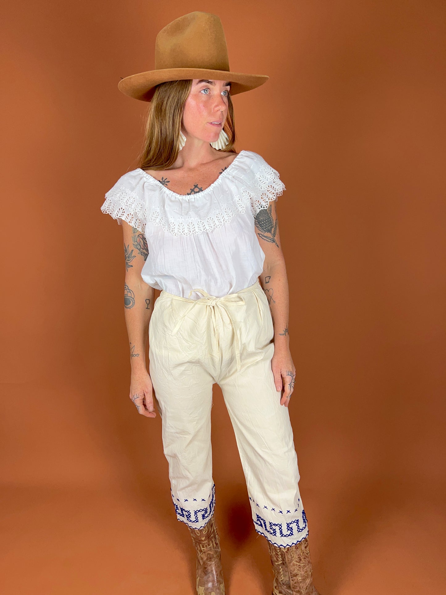 VINTAGE 60's Mexican Embroidered Pants 8