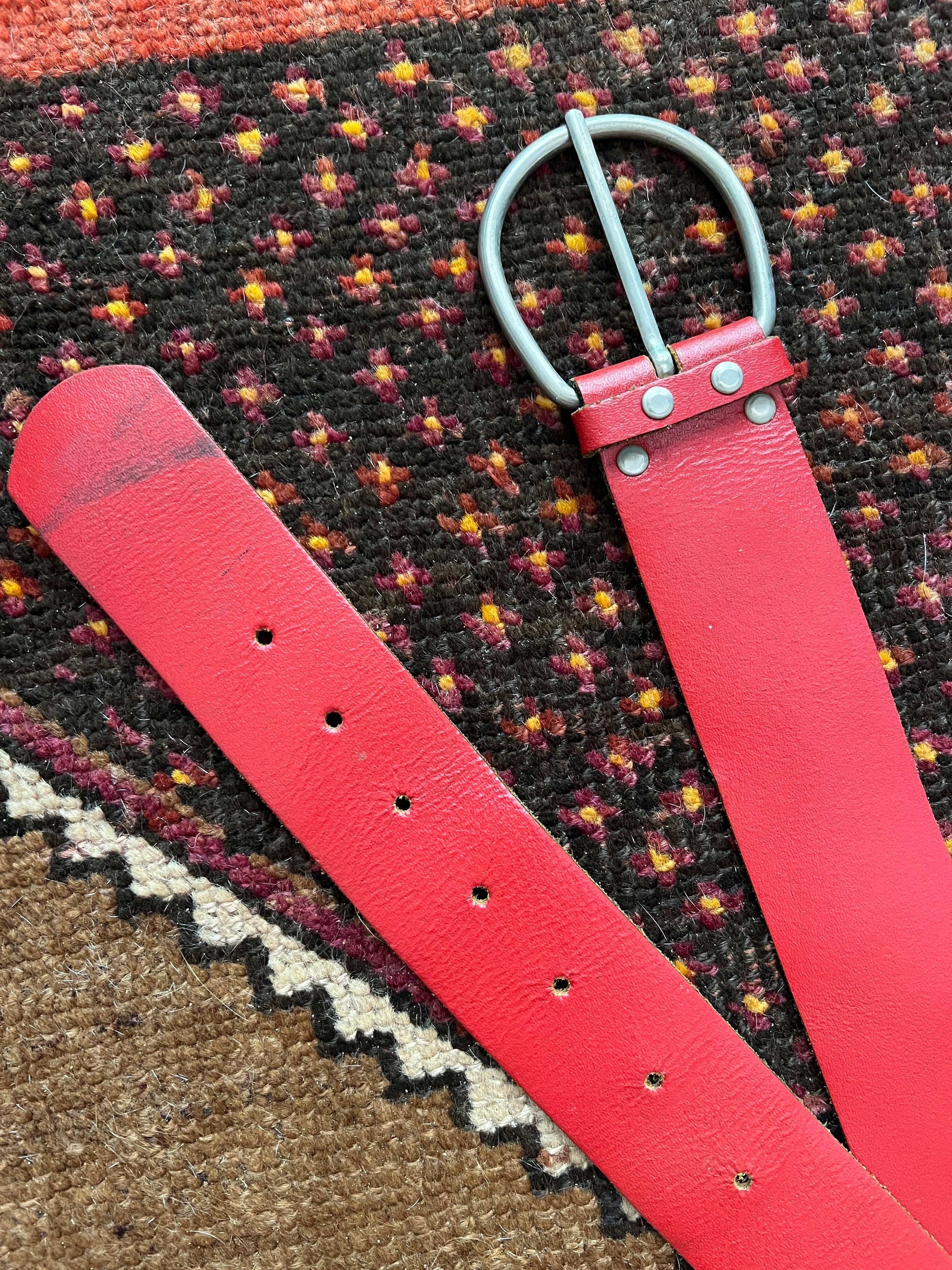 VTG 70's/80's Red Leather Big Buckle Belt 10-14