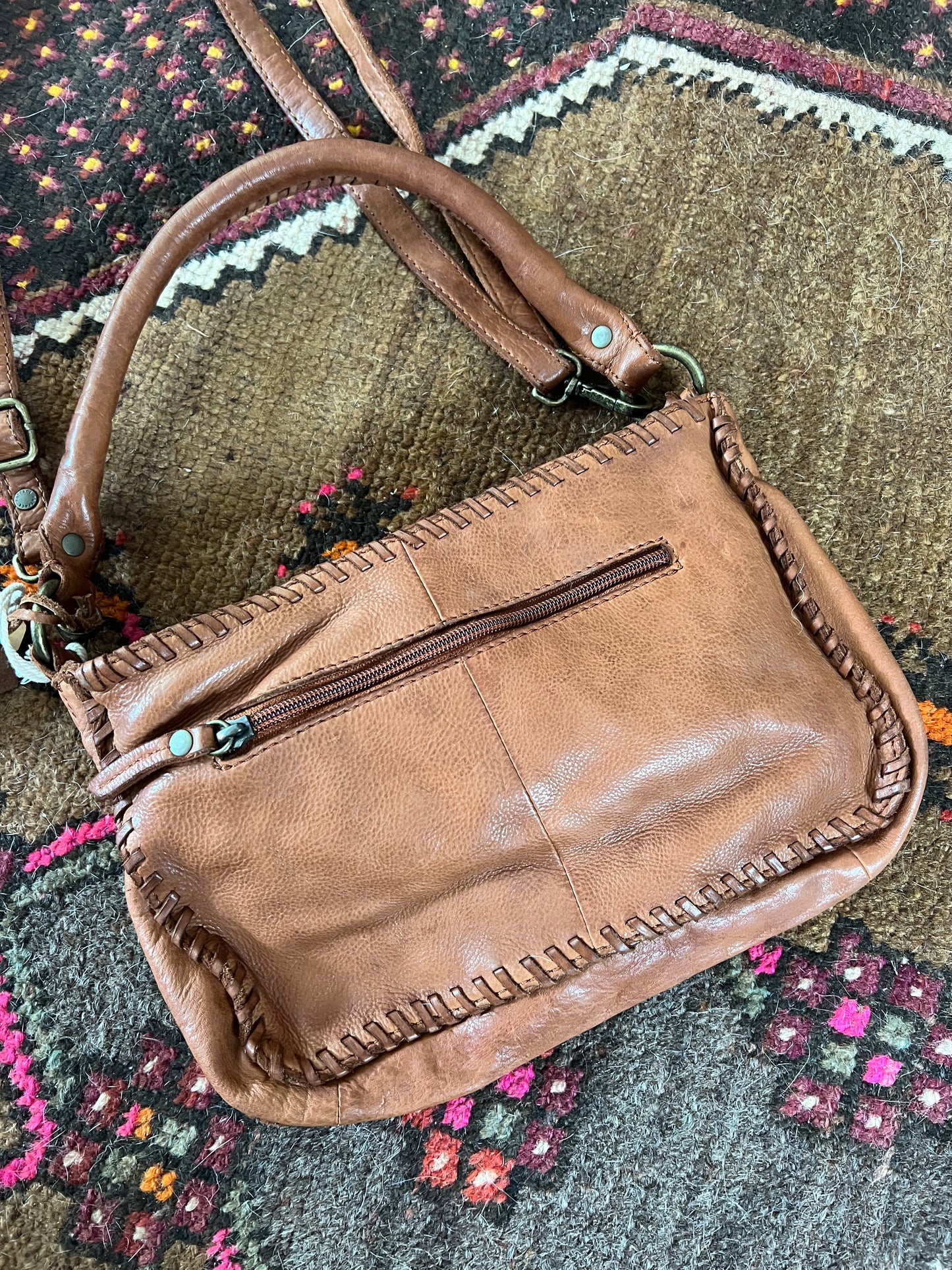 VINTAGE 90’s Fat Face Leather Bag