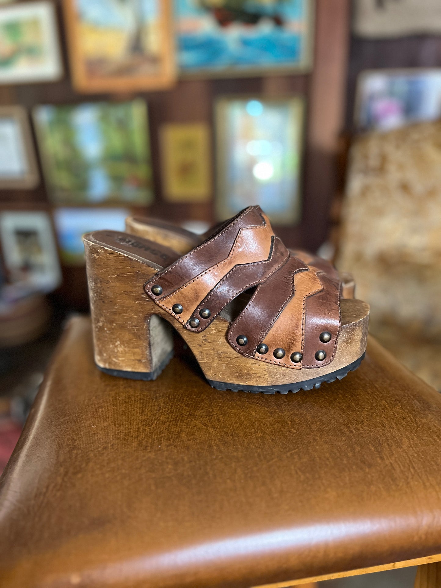 VINTAGE 70’s/80’s Leather Clogs 8/38.5