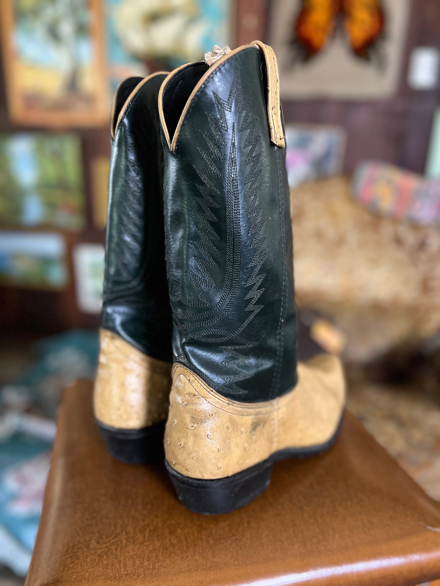 VINTAGE 70's Ostrich Leather Two Tone Cowboy Boots 41/10.5