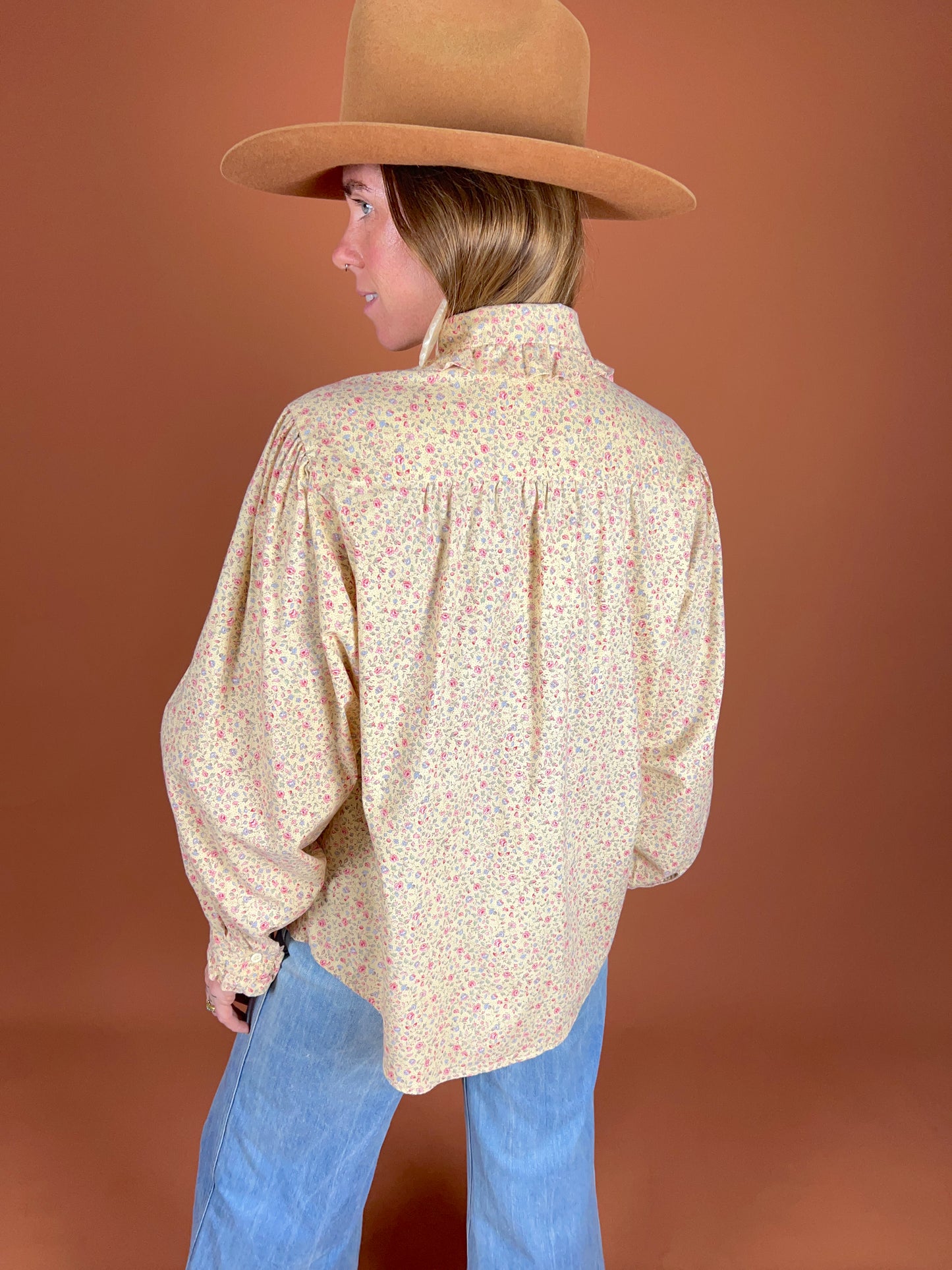 VINTAGE 60's Floral Shirt 14-16