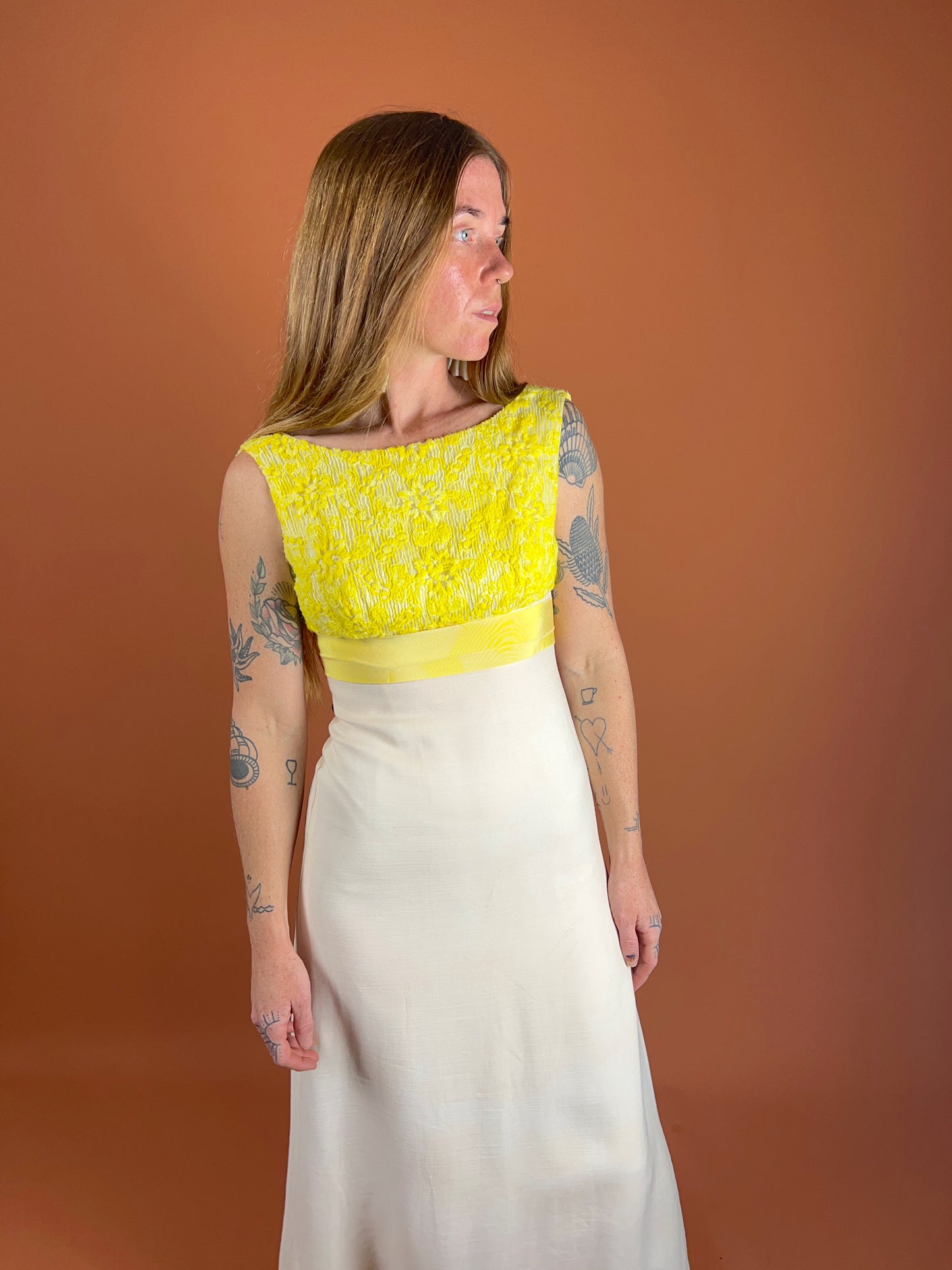 VINTAGE 60's Yellow & White Crochet Lace Maxi Dress 6
