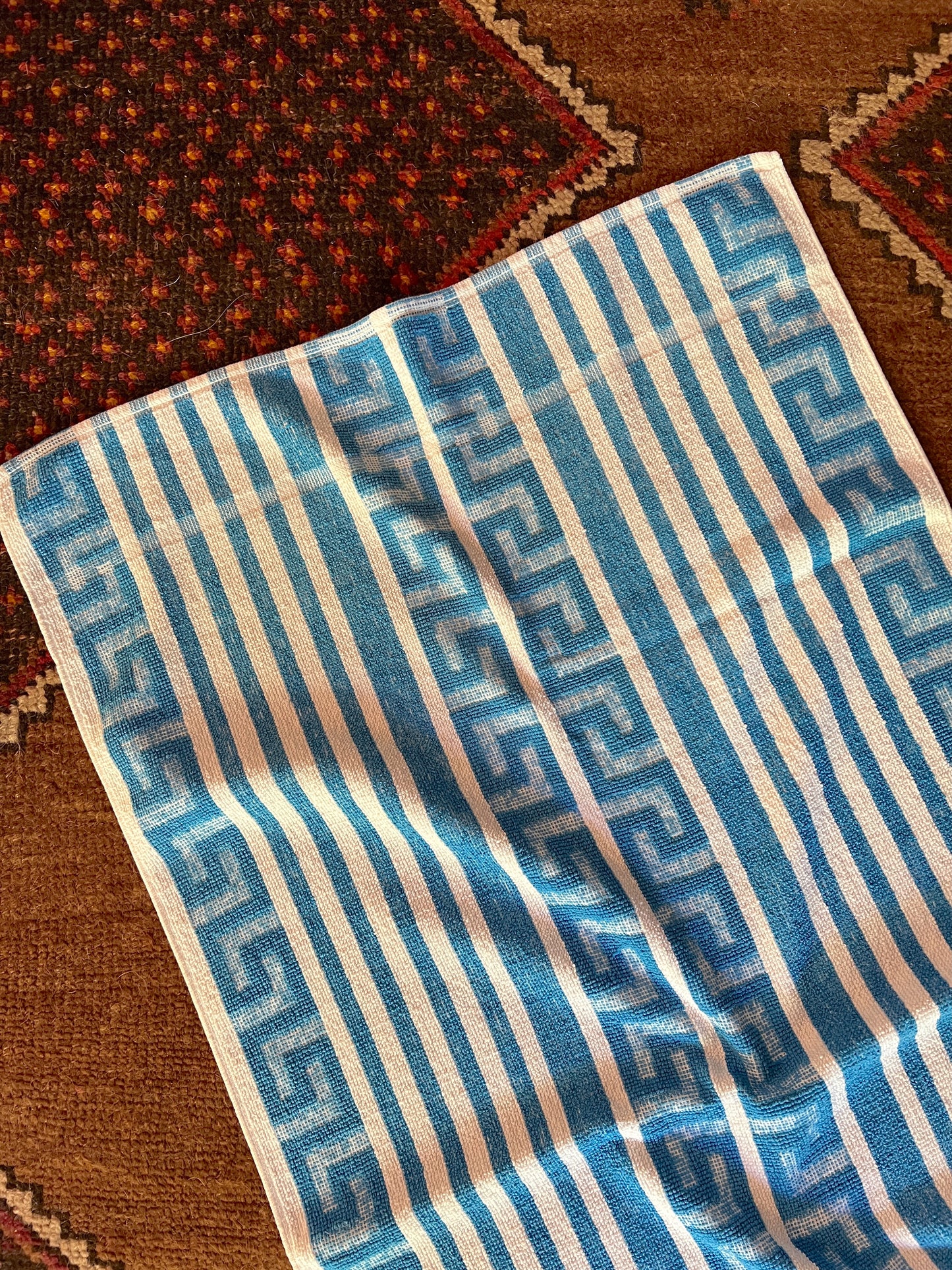 VINTAGE 70's Stripe Towel