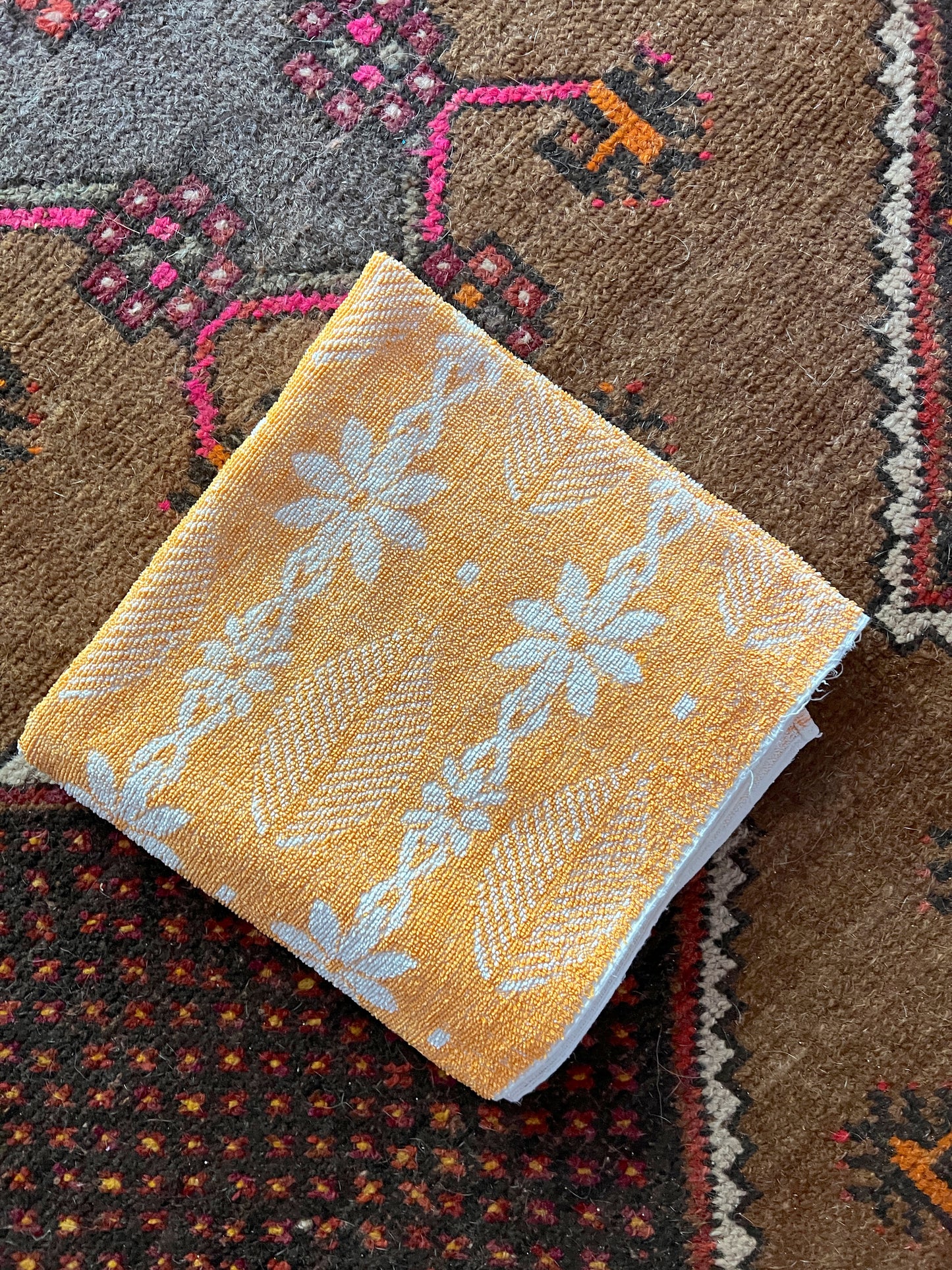 VINTAGE 70's Mustard Floral Towel