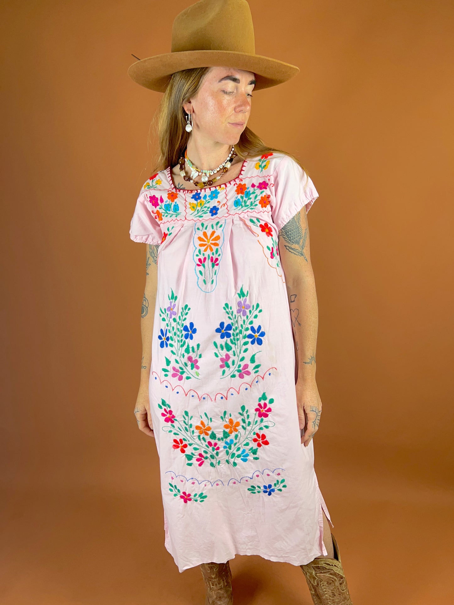 VINTAGE 70’s/80’s Mexican Cotton Embroidered Dress 8-10