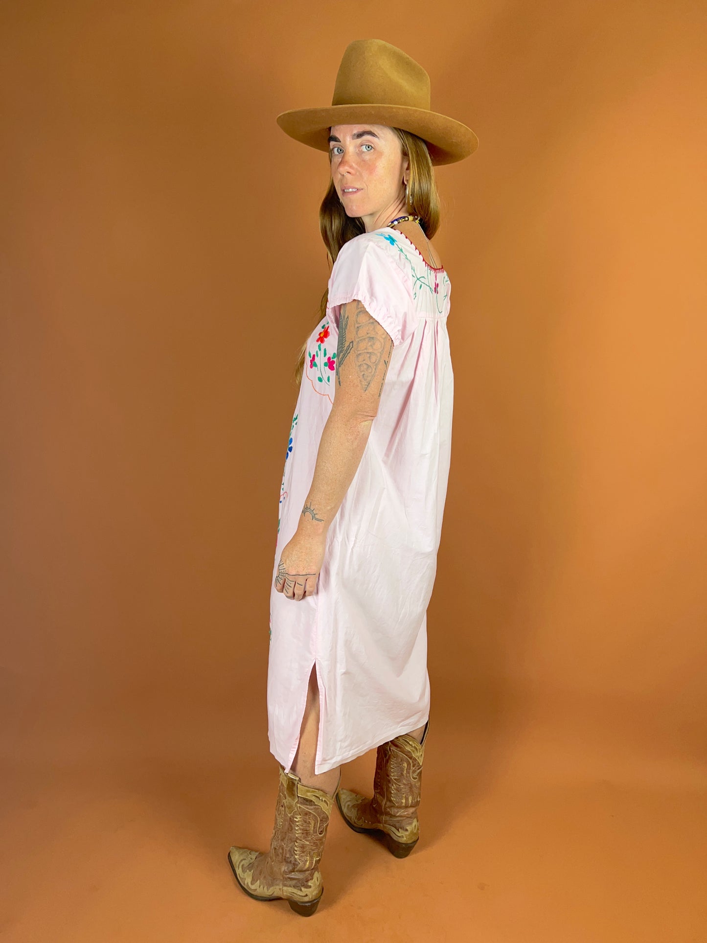 VINTAGE 70’s/80’s Mexican Cotton Embroidered Dress 8-10