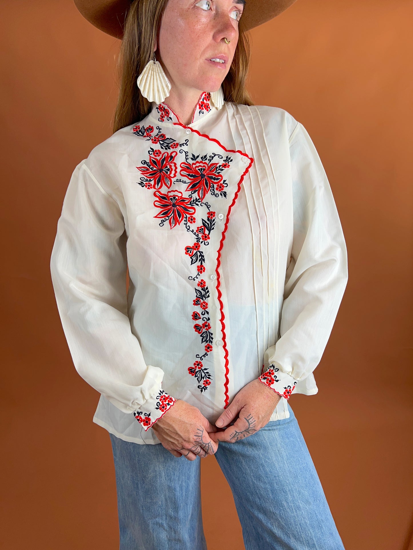 VINTAGE 70's Embroidered Shirt 14