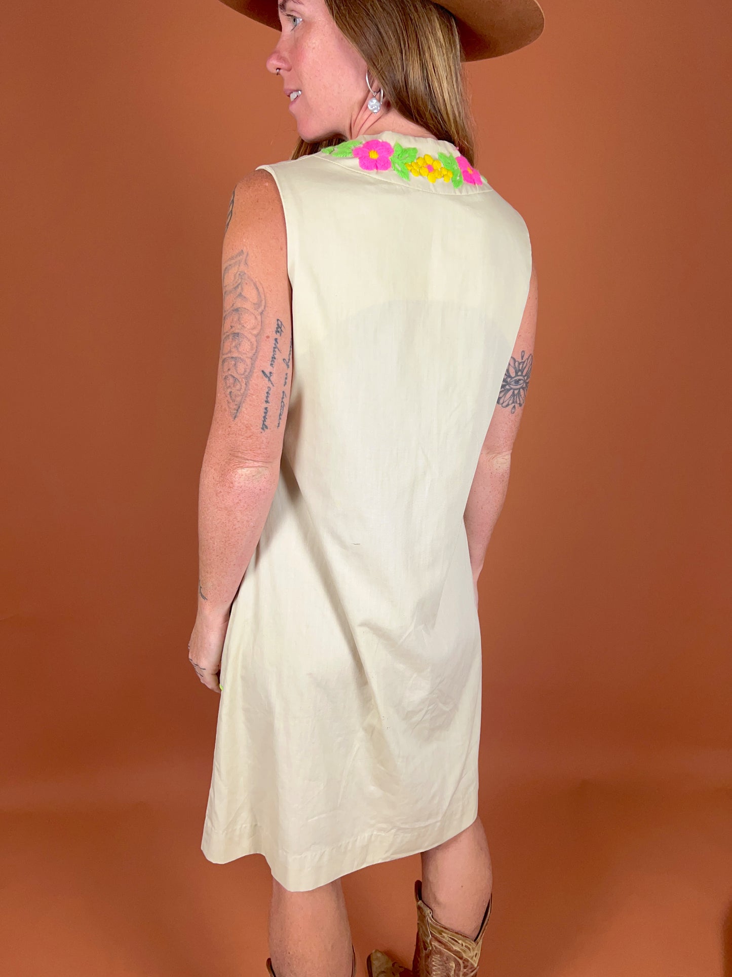 VINTAGE 60's Embroidered Midi Dress 12-14