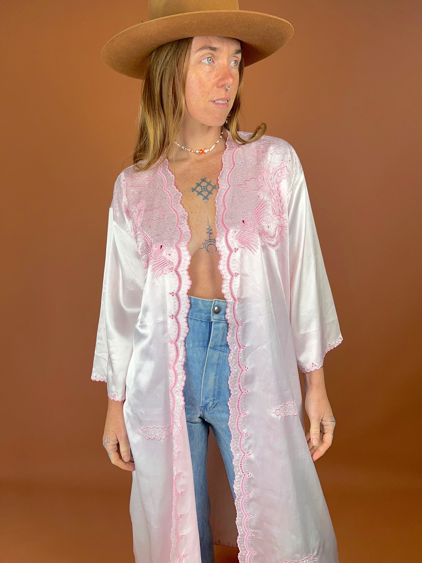 VTG 90's Embroidered Pastel Pink Kimono OS