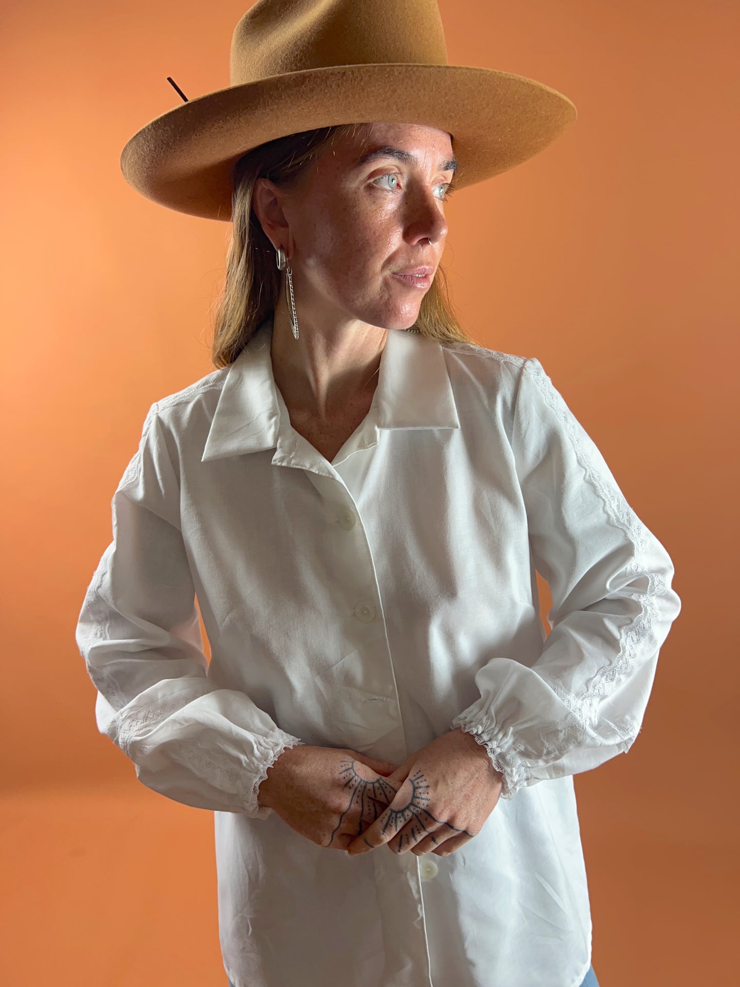 VINTAGE 60's Cotton & Lace Shirt 14