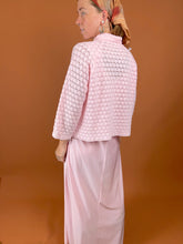 Load image into Gallery viewer, VTG 40&#39;s/50&#39;s Crochet Bed Jacket Free Size
