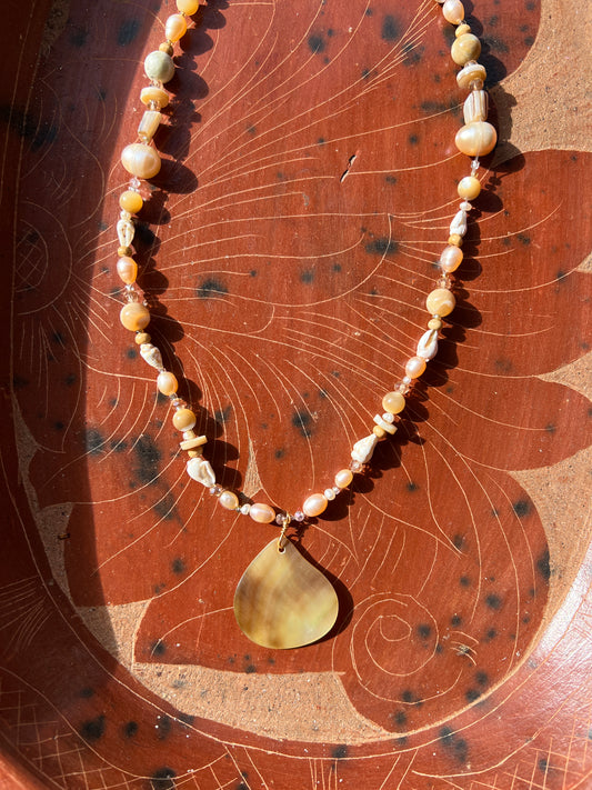 Moon Rae Pearl Agate Necklace