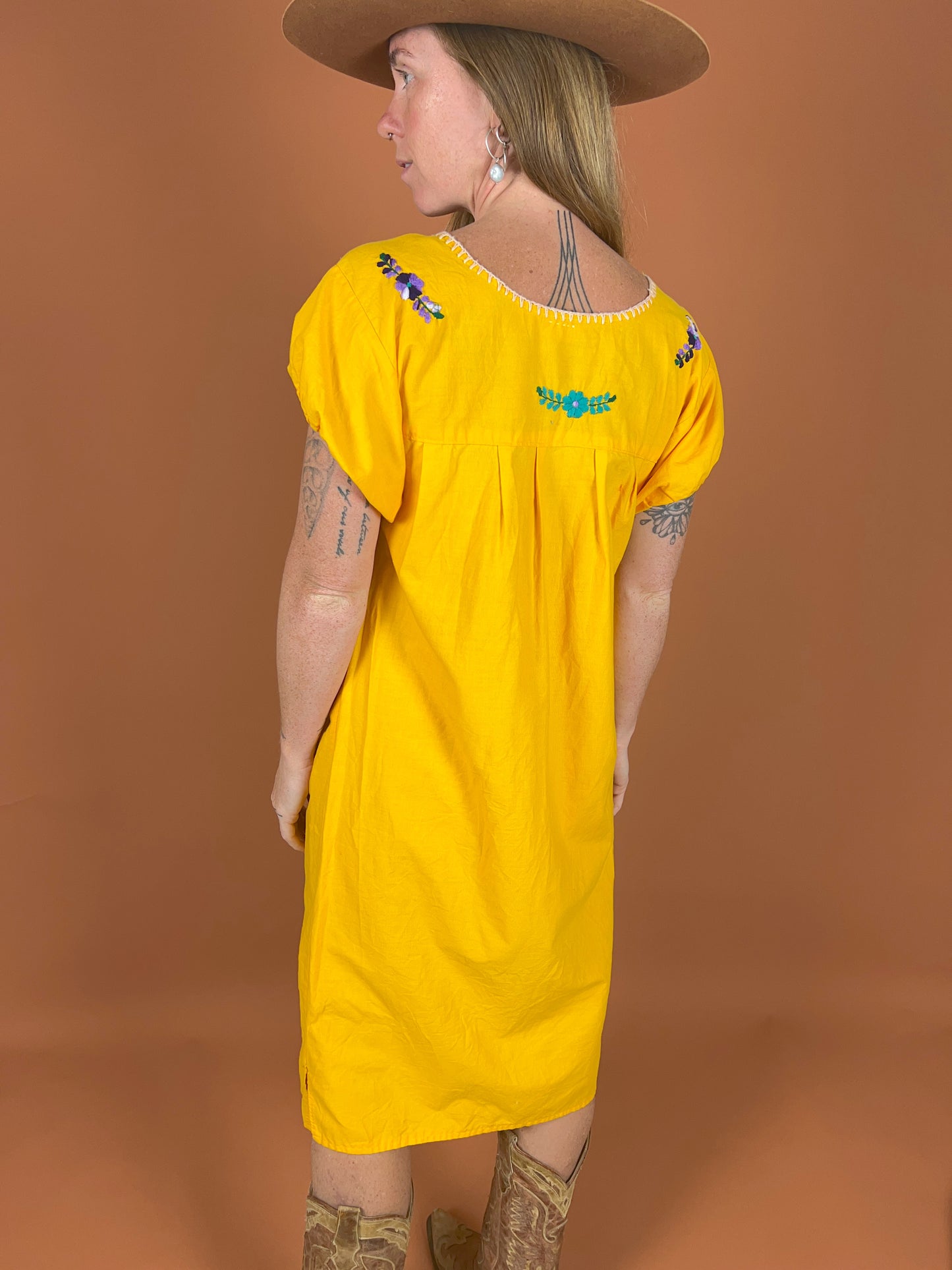 VINTAGE 70's Mexican Embroidered Dress 10-12