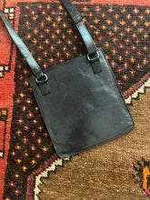 Load image into Gallery viewer, VTG 90&#39;s Leather Shoulder Bag