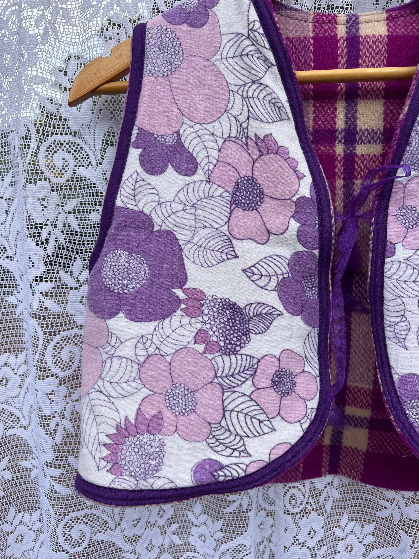 SECOND SHINE SLOW FASHION Reversible Vintage Wool Blanket & Floral Flannel Sheet Vest 12